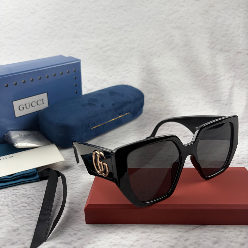 Modern Oversized Square Sunglasses - Premium UV Protection Shades